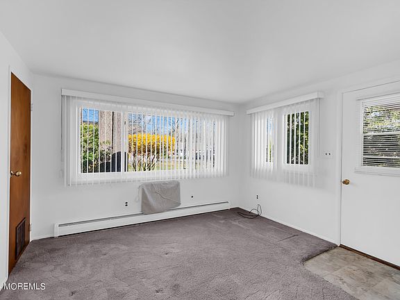 4th image of 1D Heron Street #D