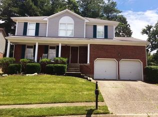 3000 Bradford Grove Ln, Louisville, KY 40220