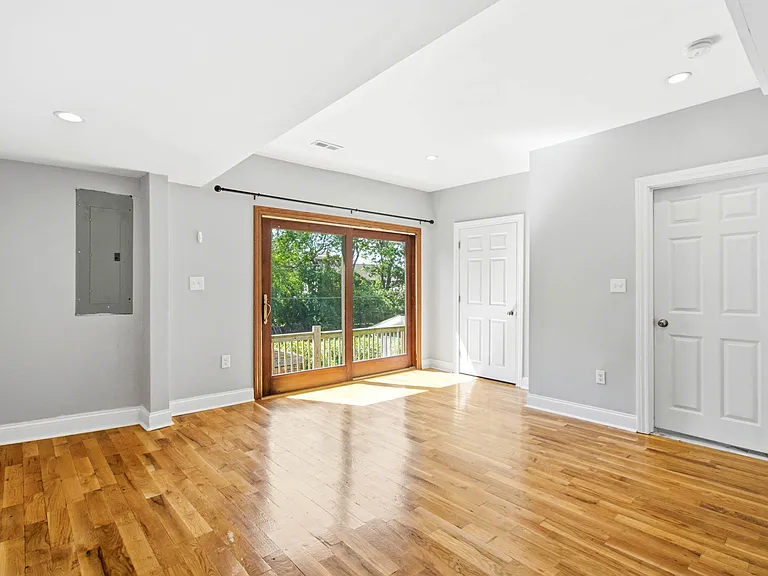 1633 Merrick St #1 — Photo 14