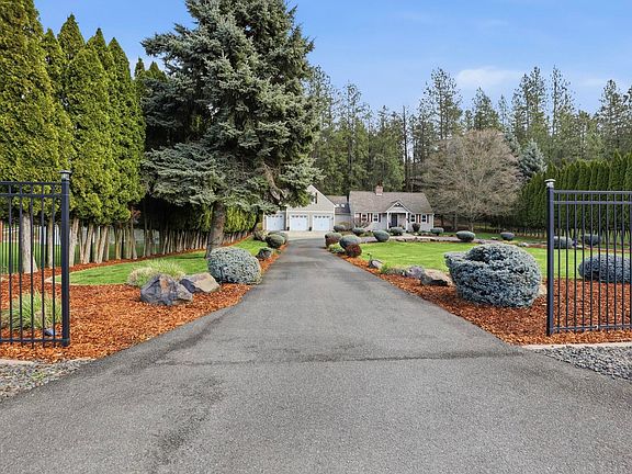 2nd image of 4317 S Evergreen Rd