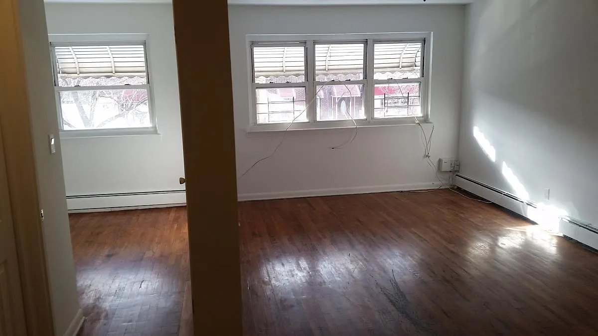 3 bed, $3,100 — Photo 1