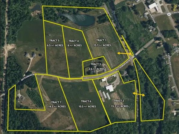 3245 Battlesburg St SE, East Sparta, OH 44626