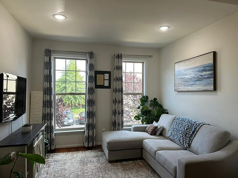 42635 Chisholm Dr — Photo 2