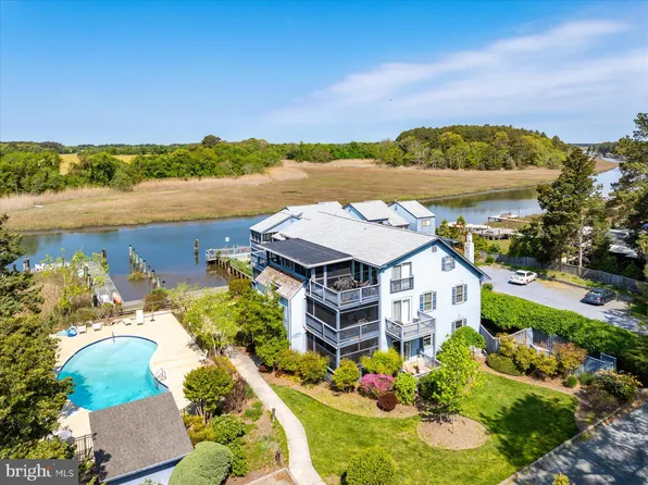 2 Snug Harbor Ct Unit 2, Rehoboth Beach, DE 19971