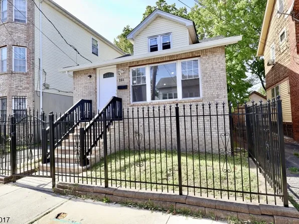 223 W End Ave, Newark City, NJ 07106