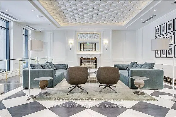 2 bed, $2,425 — Photo 4