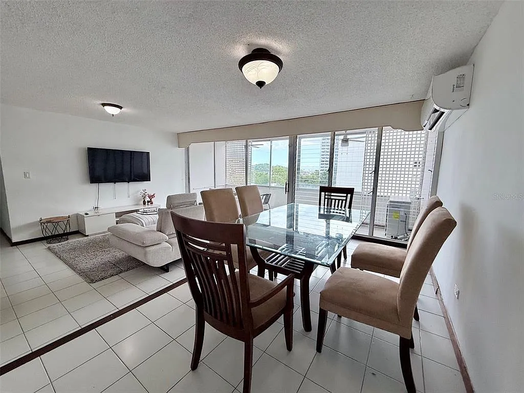 2 bed, 2.0 bath, 1198 sqft, $1,950 — Photo 4