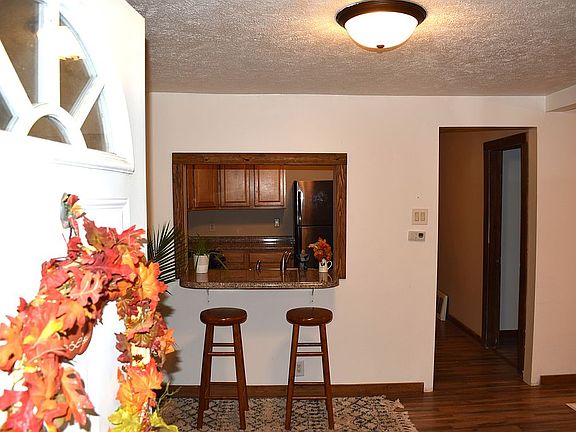 3rd image of 5407 East Dr