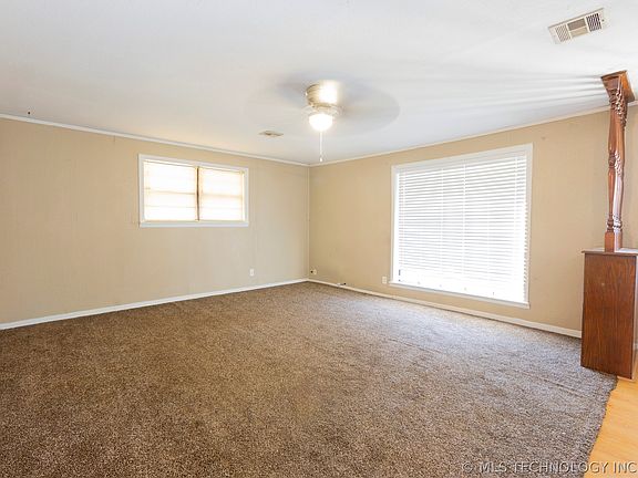 4th image of 707 N 2nd St