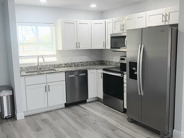 14506 Tamiami Trl, North Pt, FL