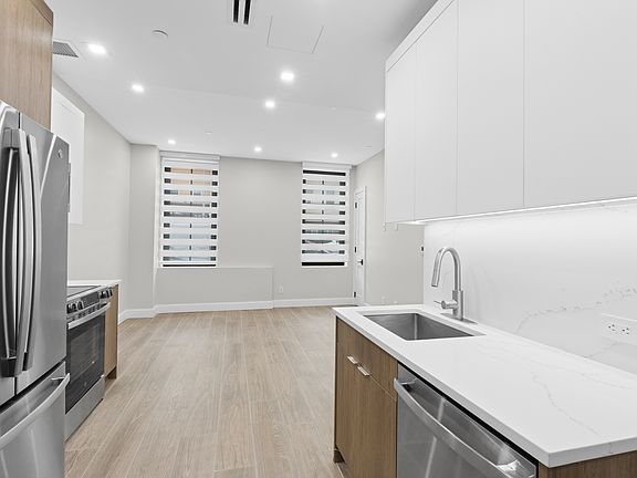 4th image of 760 Metropolitan Ave #1A
