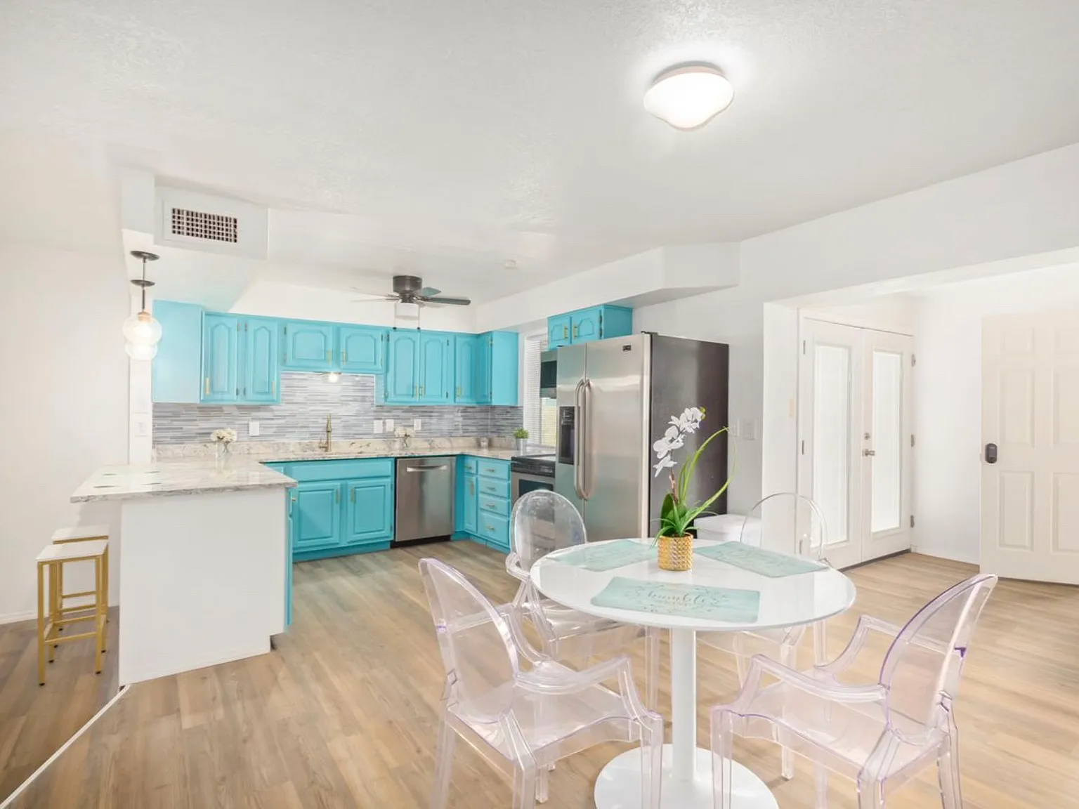 6 bed, 1578 sqft, $850 — Photo 2