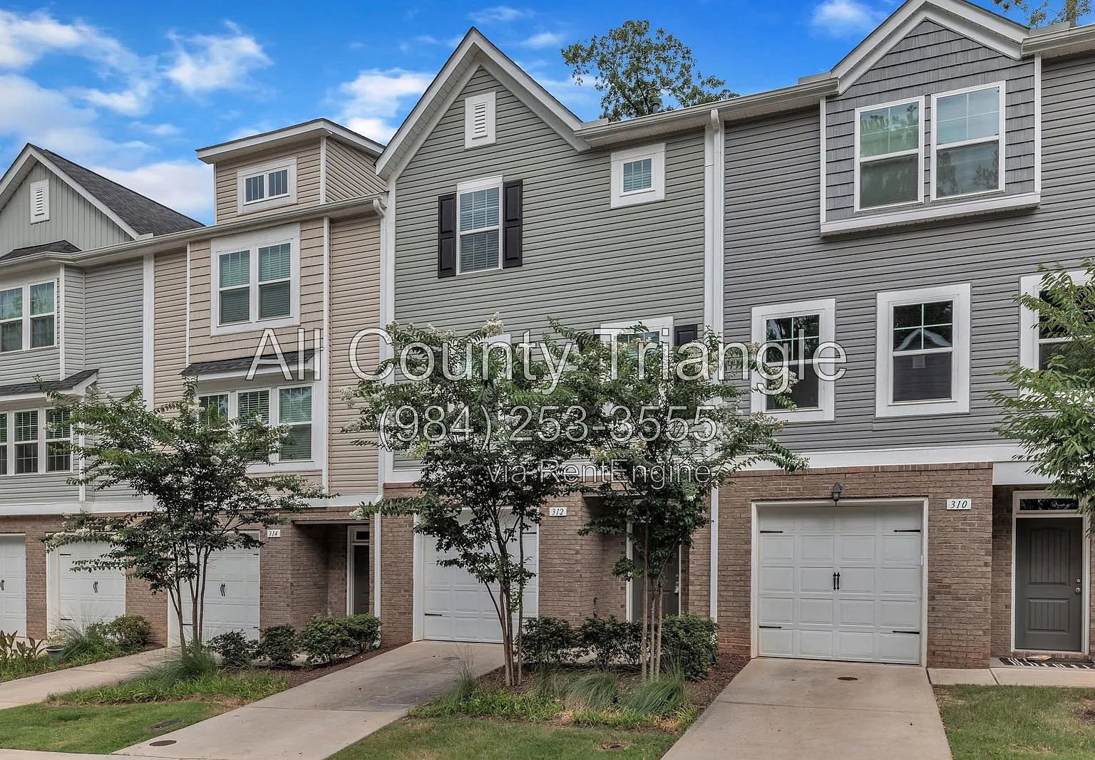 3 bed, 3.5 bath, 1811 sqft, $2,095 — Photo 3