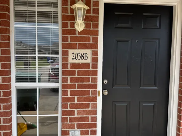 2038 Silver Springs Cir #B, Conway, AR 72034