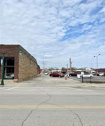 5th image of 119 N Missouri Ave