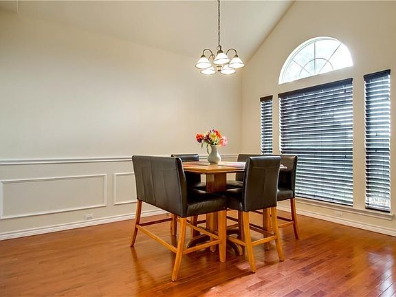 3rd image of 5033 Skymeadow Dr