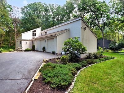 440 Greenbush Rd, Warwick, RI, 02818