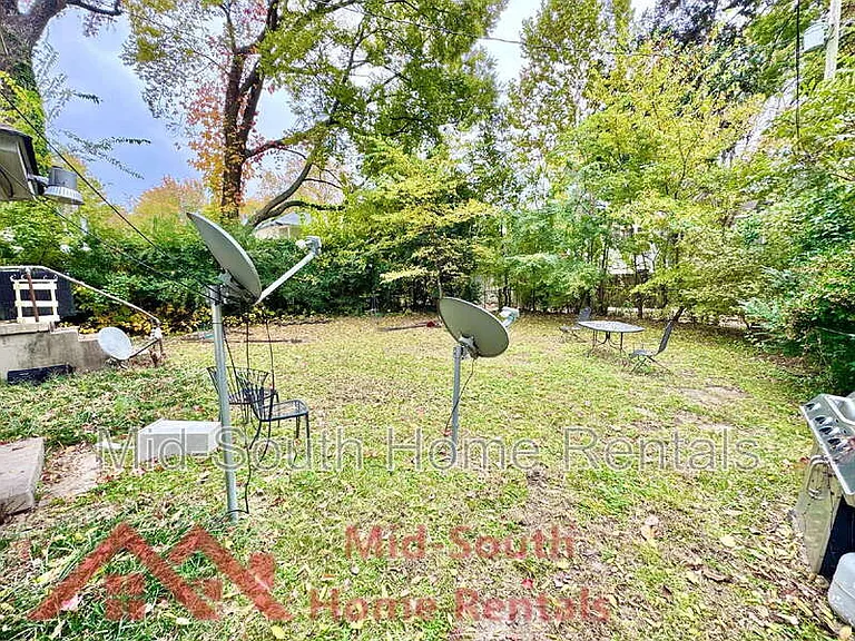 1277 Carr Ave #1 — Photo 10
