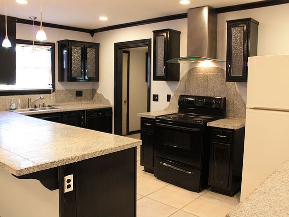 4700 Priscilla Ave, Memphis, TN 38128