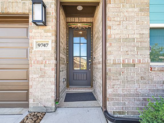 5th image of 9747 Pettus Creek Dr #9747