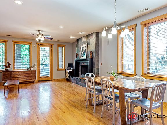 Living Room / Dining Room