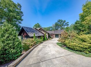 621 Altamont Vw, Asheville, NC 28804