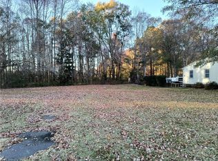 524 Fernwood Farms Rd, Chesapeake, VA 23320