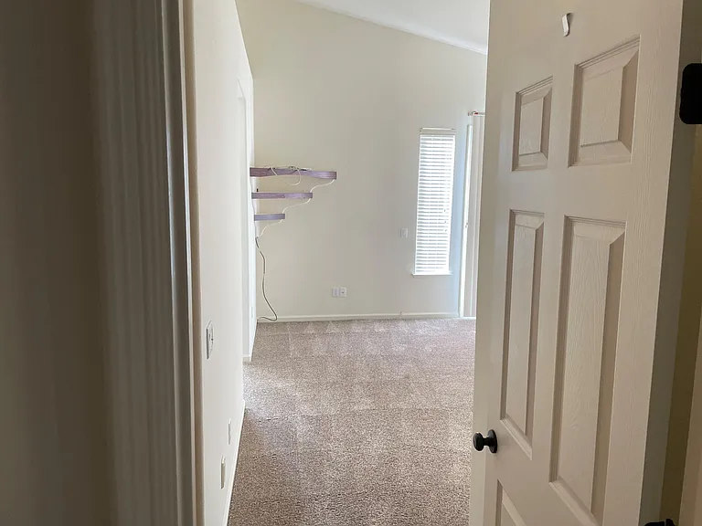 5244 Tapestry Ct — Photo 9