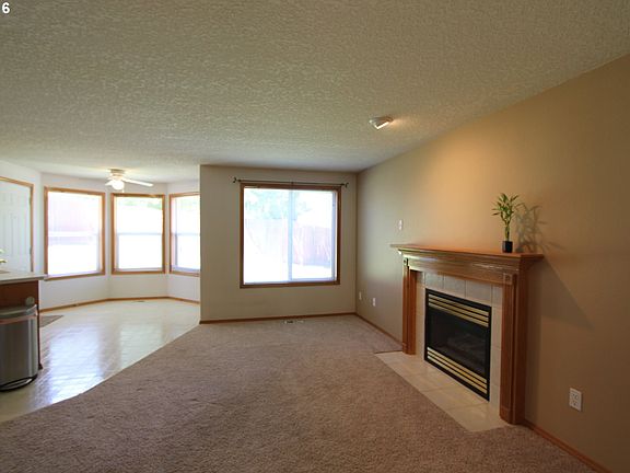 4th image of 9308 NE 30th Ave