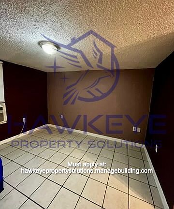 3rd image of 509 1/2 W Patterson St