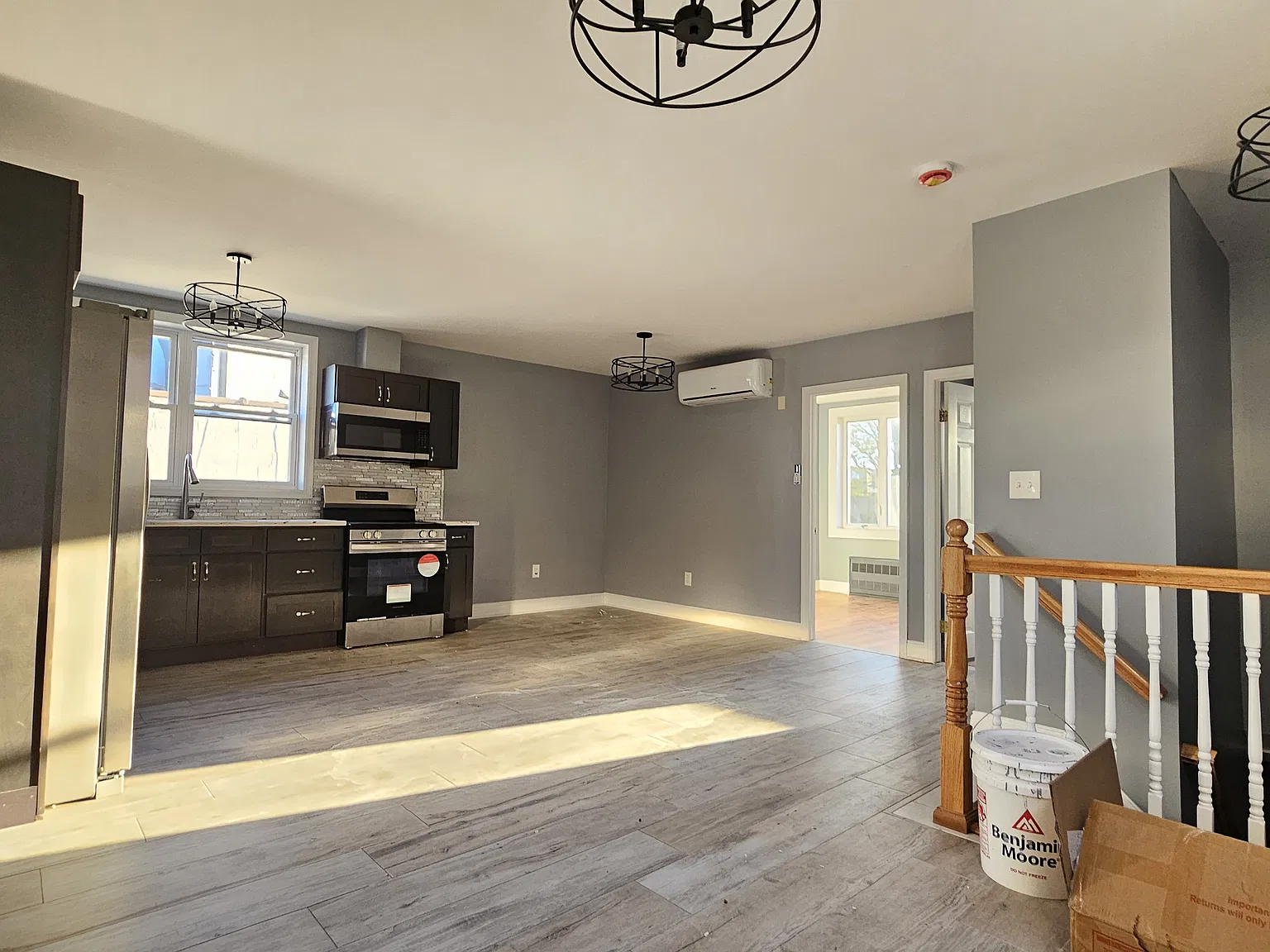 1405 East 93rd Street — Photo 2