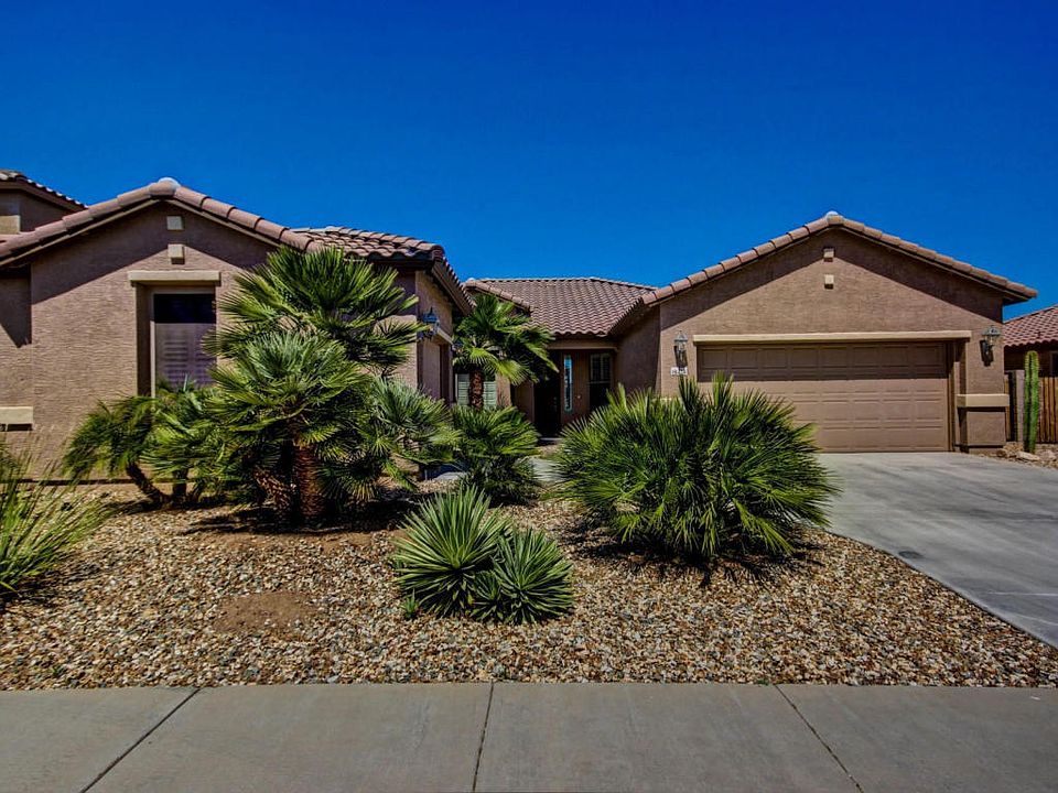 1st image of 18438 W Saguaro Ln