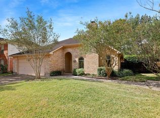 623 Woodlake Cir, Sugar Land, TX 77498