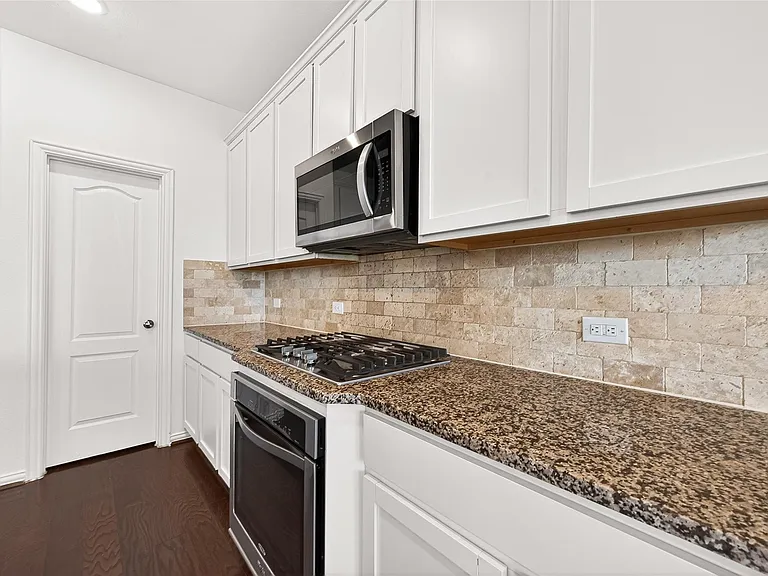 8114 Royal Palm Ct — Photo 15