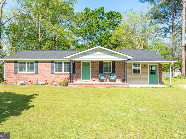 1540 Highland Rd, Waycross, GA 31503