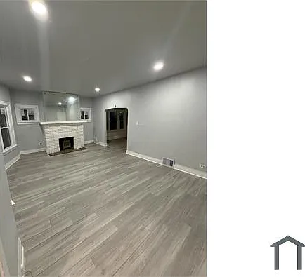 3 bed, $1,100 — Photo 3