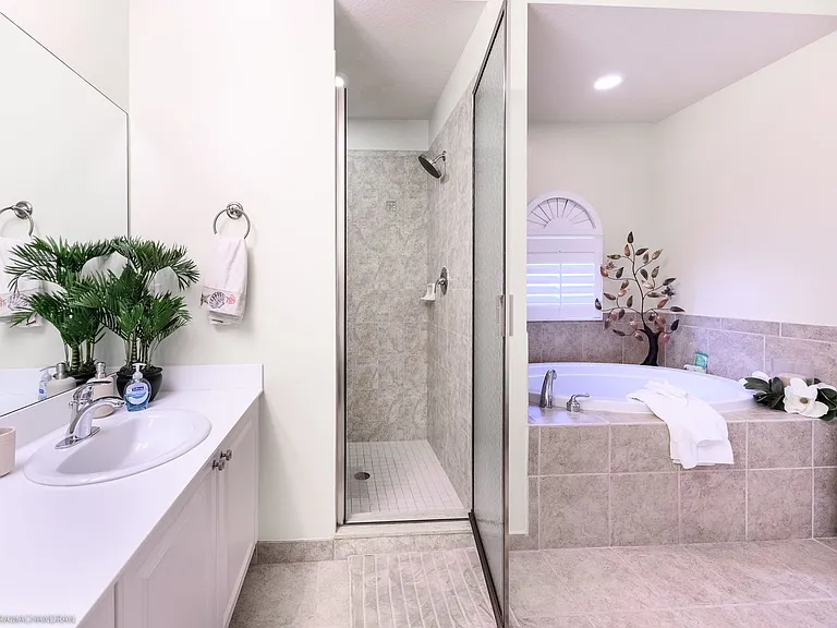 5119 Melbourne St #C-201 — Photo 49