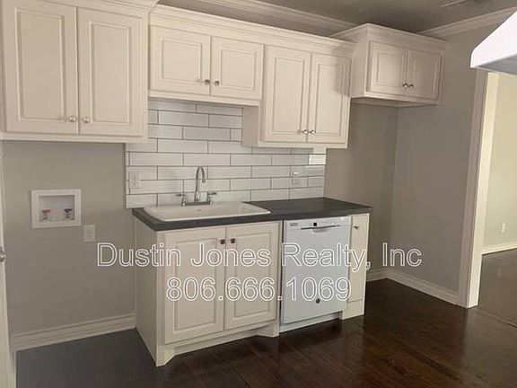 4th image of 1910 25th St