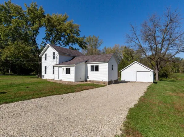 319 E Courtland St, Shell Rock, IA 50670