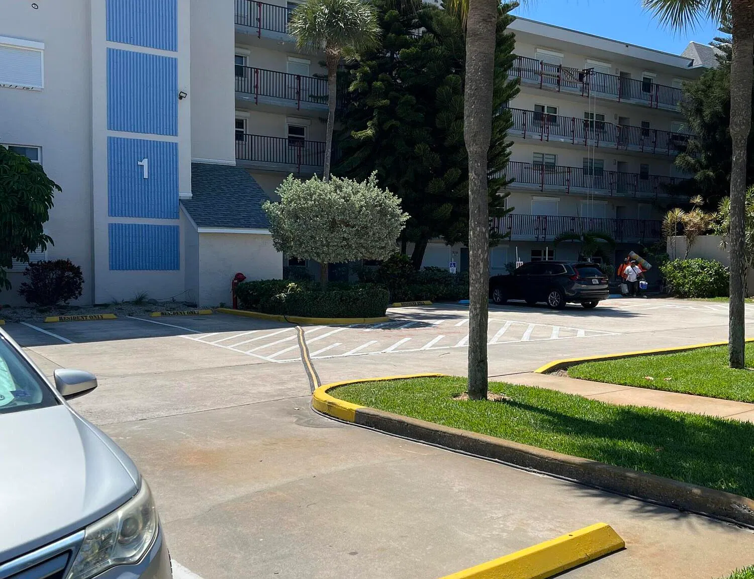 1 bed, 1.0 bath, 960 sqft, $1,850 — Photo 2