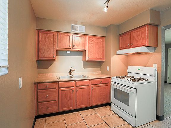 5th image of 824 E Purdue Ave APT B