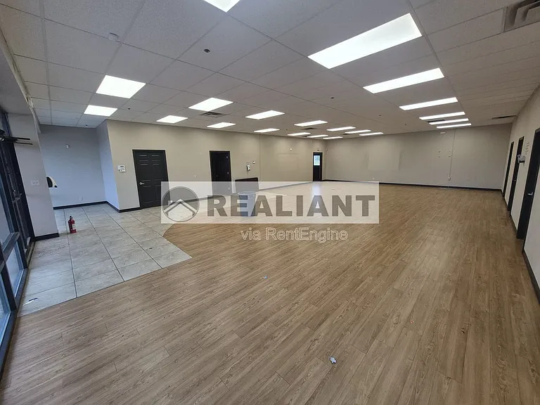 1701 Madison Ave #B — Photo 9