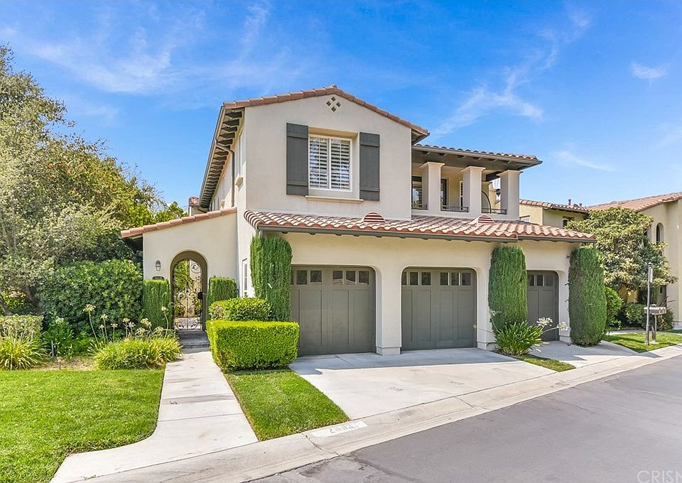1st image of 26831 Pinehurst Dr