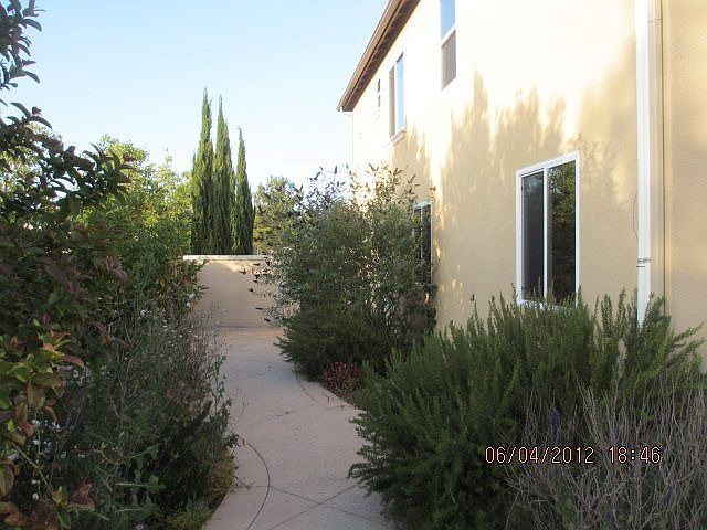 2nd image of 846 Aspen Glen Rd