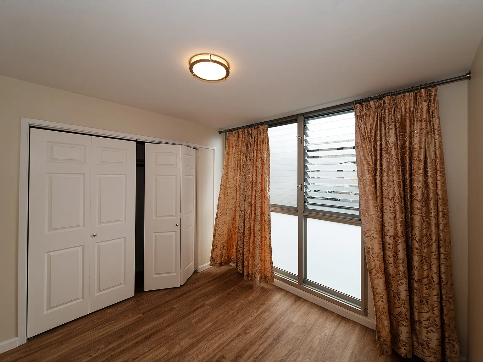 2440 Date St — Photo 4