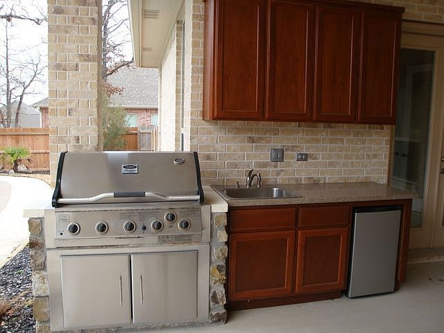 2nd image of 5303 Cascades Ct