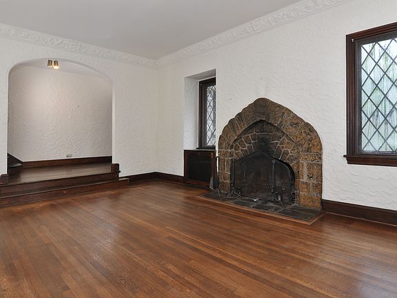 5th image of 432 E Sidney Ave