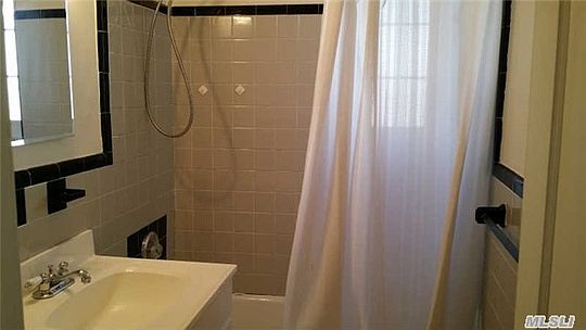 4th image of 21 Nathan Hale Dr APT 40A