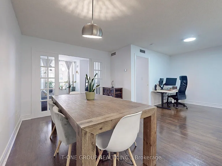 5418 Yonge St #511 — Photo 1