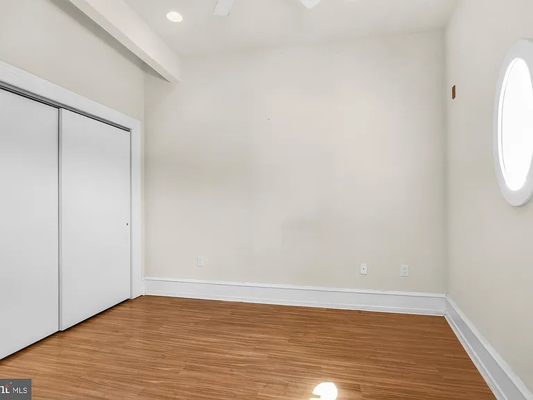 2136 E Dauphin St #301 — Photo 11